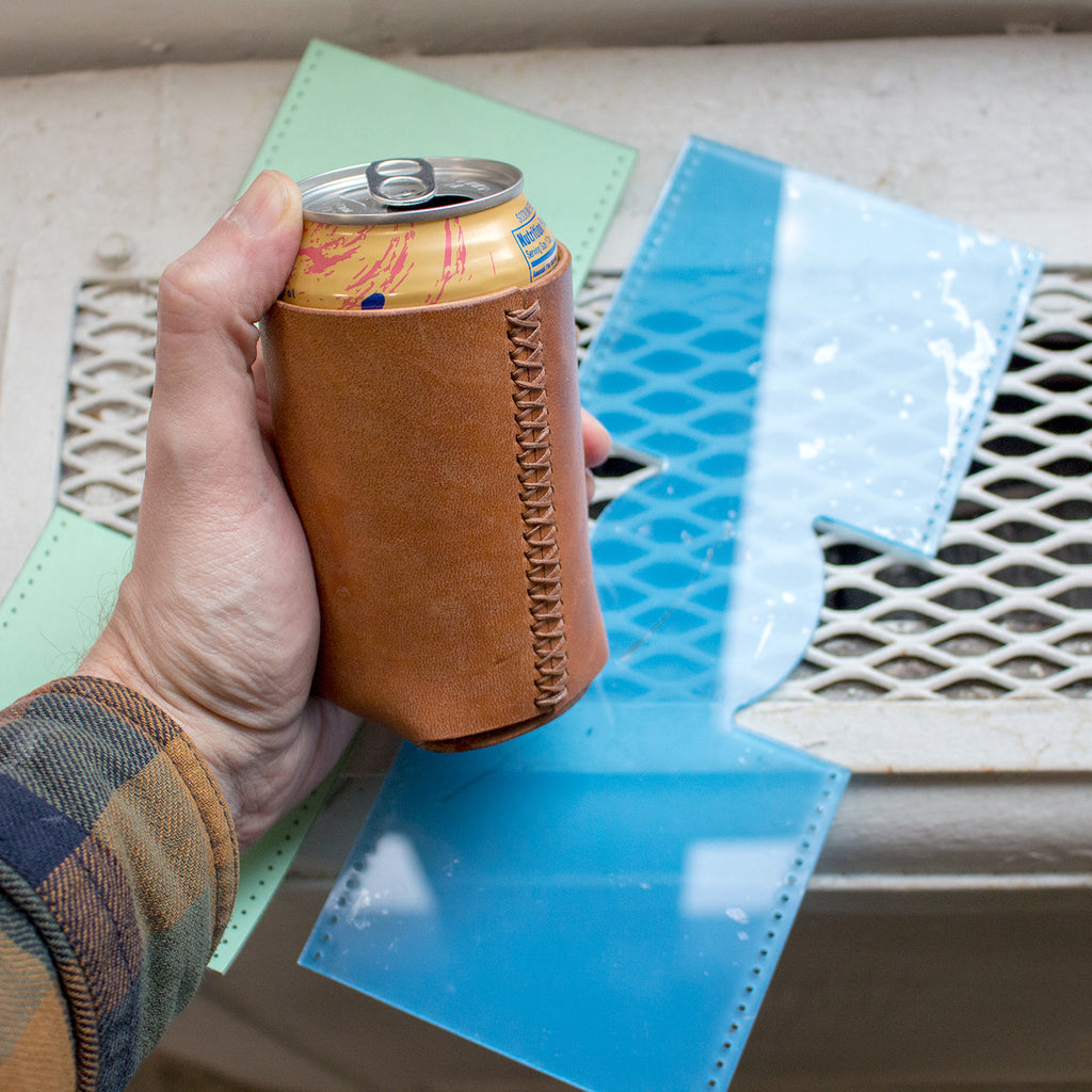 https://shop.makesupply-leather.com/cdn/shop/products/leather-drink-beer-koozie-acrylic-template_5_1024x1024.jpg?v=1546963429